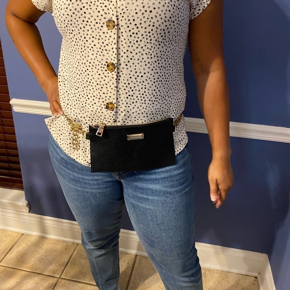 Black  waist Steve Madden wallet on a
chain